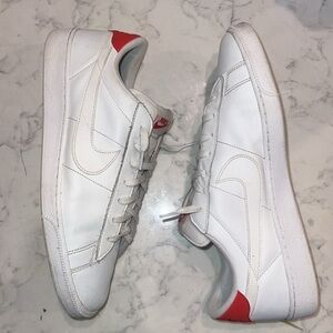 Nike Low top sneaker | Size 13